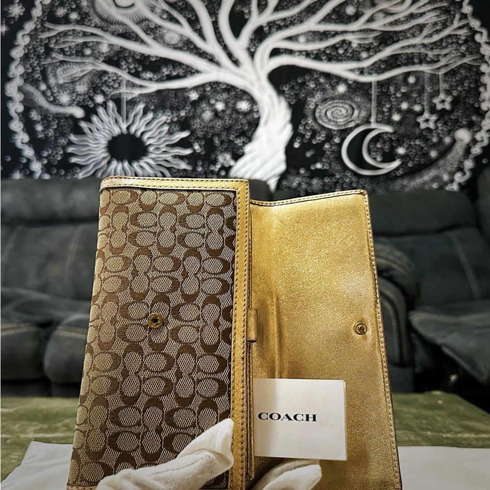 Vintage Coach Brown and Gold Wallet clutch - Picture 11 of 17